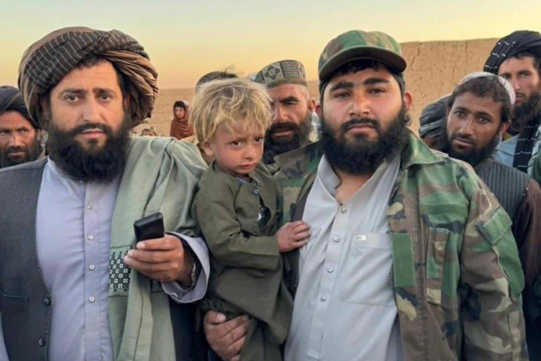 نجات یک کودک خورد سال